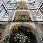 Dadedo\' -Monolocale Tra Plebiscito Toledo E Chiaia